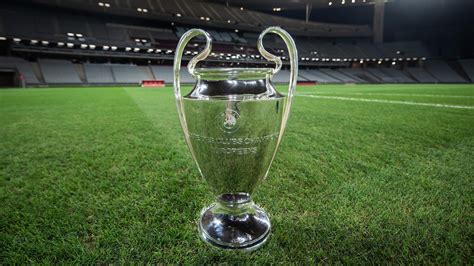 UEFA CHAMPIONS LEAGUE .